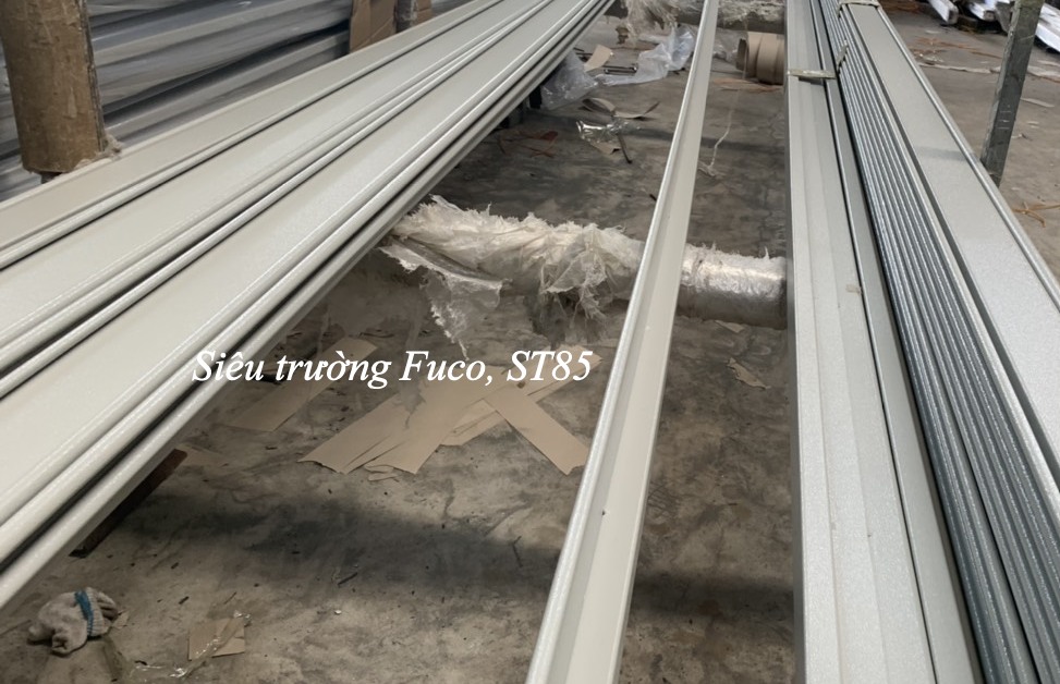 Cửa cuốn siêu trường, nhà xưởng Fuco có loại cửa cuốn thép và loại cửa cuốn