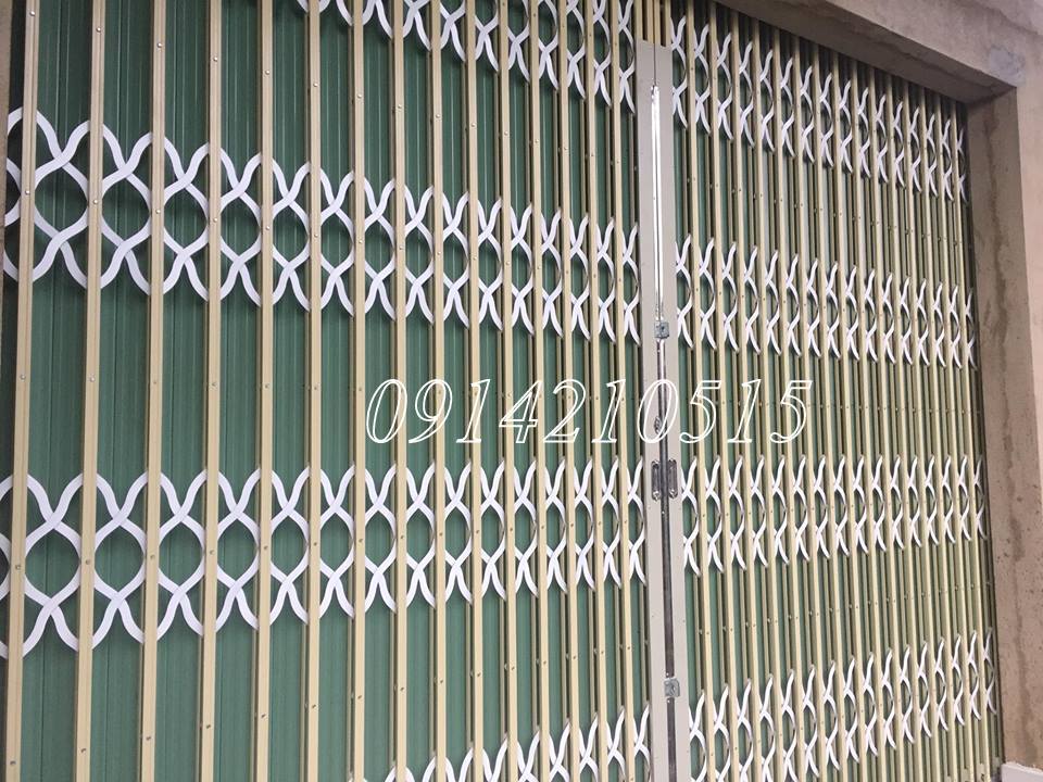 Cửa xếp Đài Loan nan chéo đặc có lá chắn