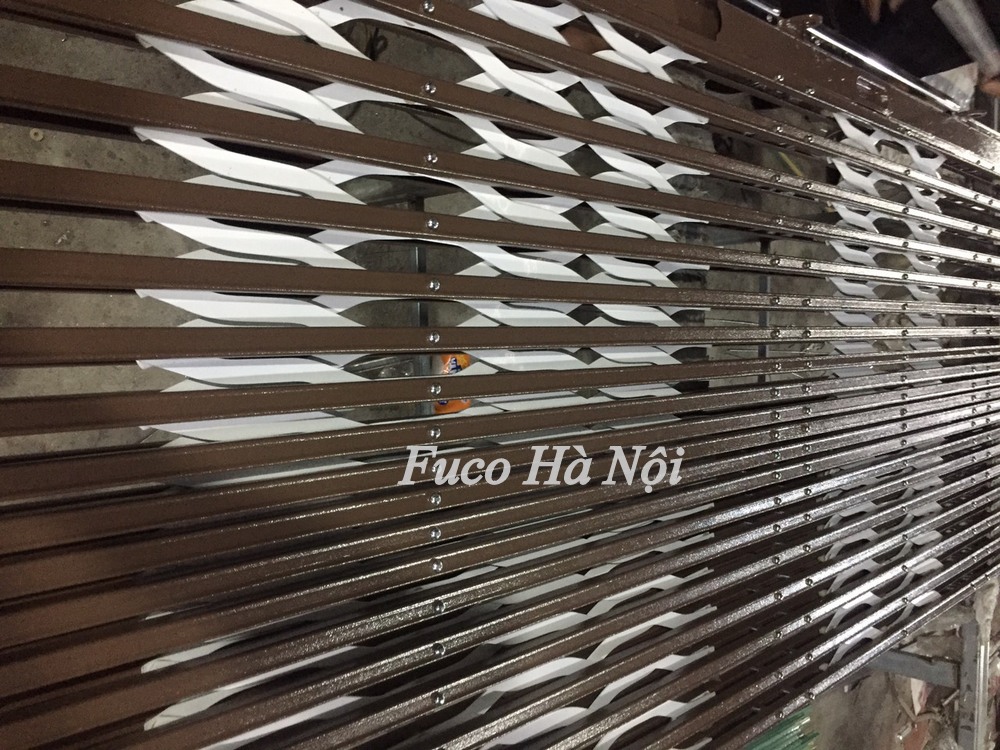 Bán cửa xếp tại Hải Dương