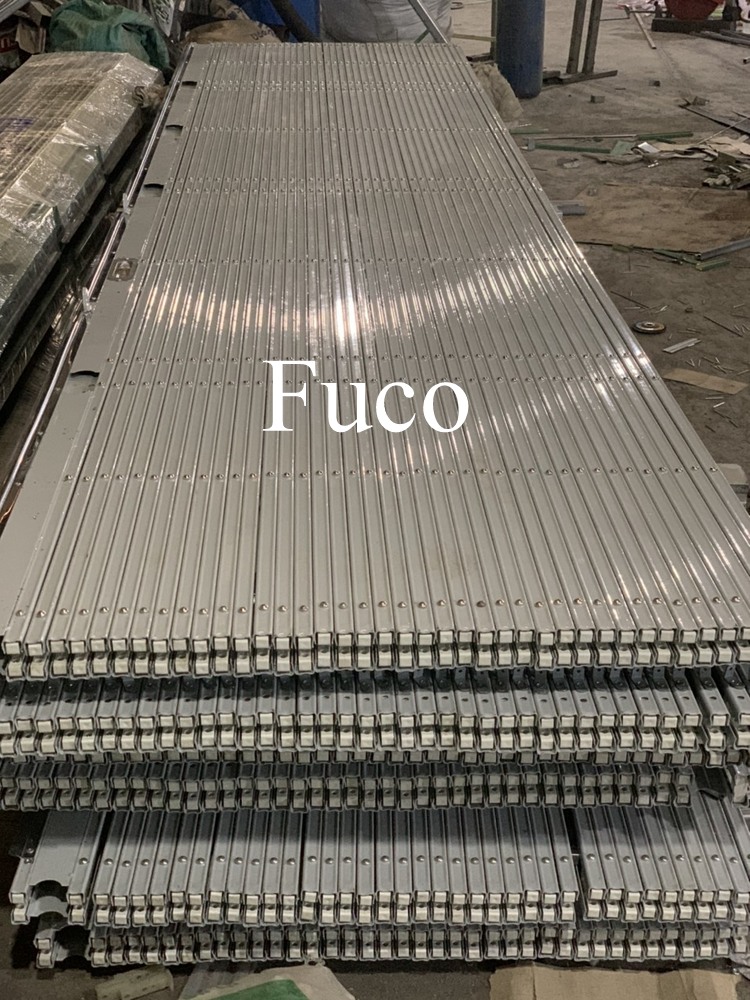 Làm cửa xếp u đúc  fuco