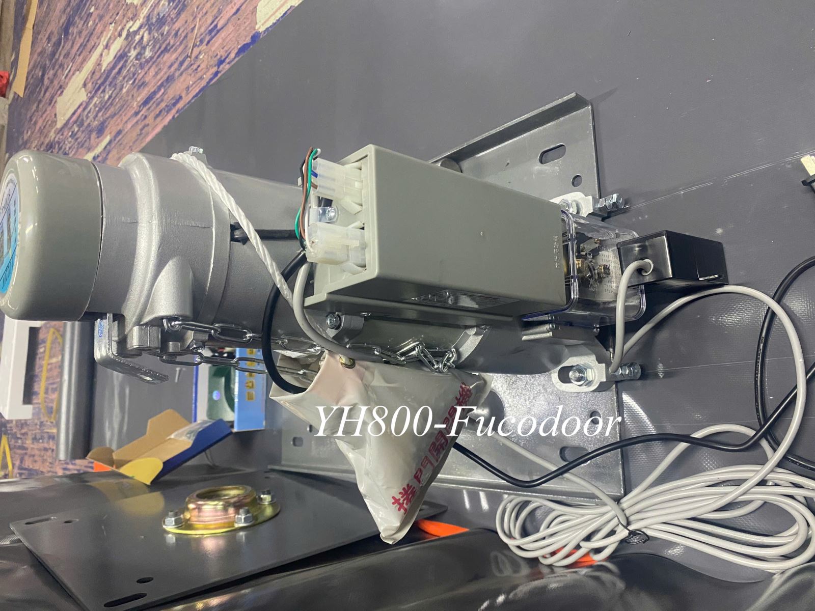 Motor cửa cuốn YH-800, mẫu Đài Loan