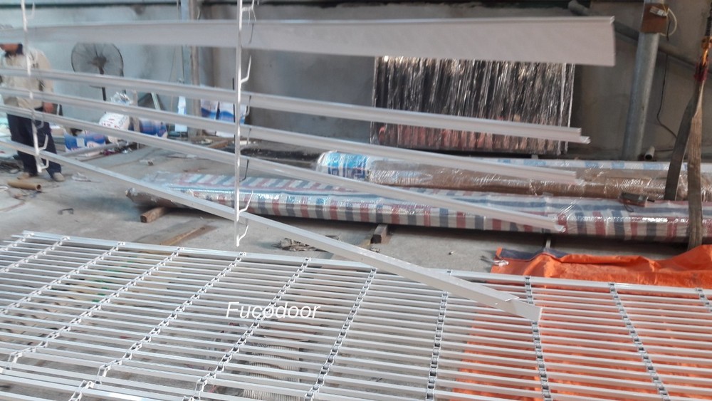 Horizontal parallel rolling door INOX 304, Price for horizontal parallel mesh rolling door, horizontal rolling door